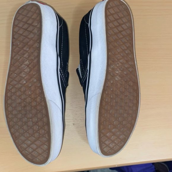 Black vans slip ons size 5.5 women's/ Men's 4.0, footwear, unisex shoes - Picture 2 of 5